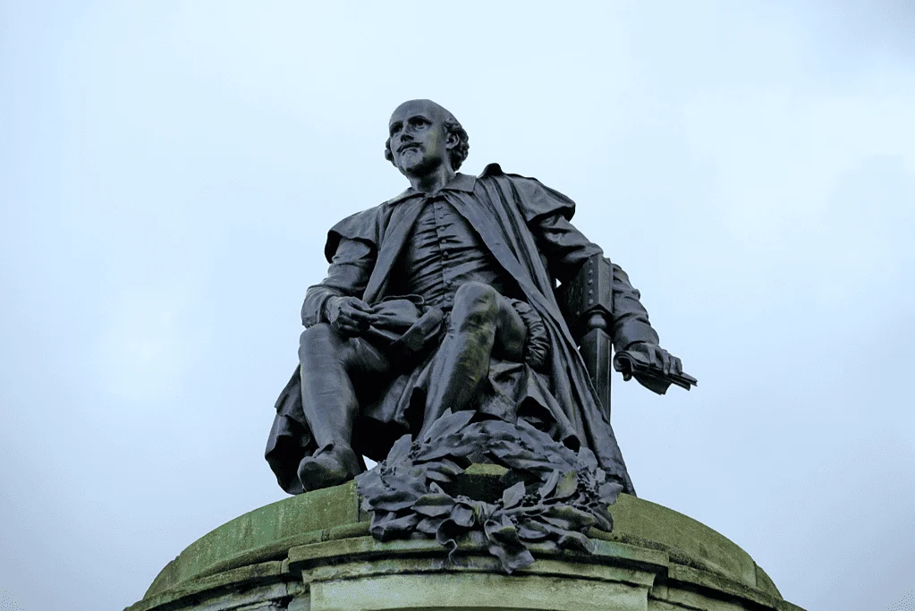 Image of a statue honoring William Shakespeare.
