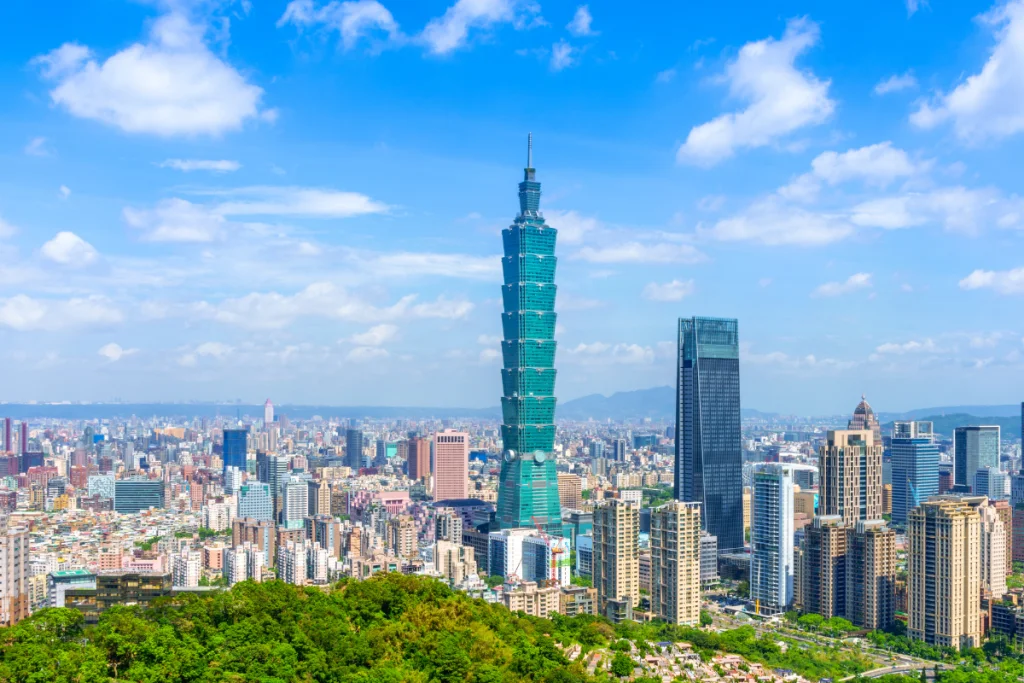 Image of the Taipei 101 tower for a blog post covering the tallest buildings in history.