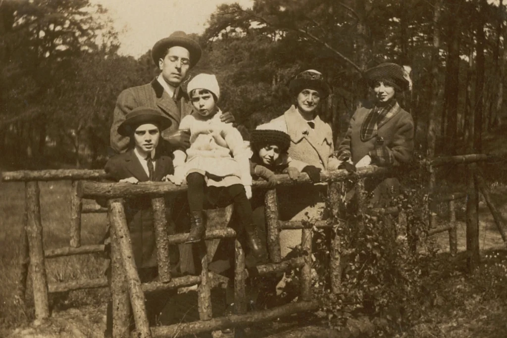 Image of Spanish supercentenarian Maria Branyas as a child in 1911.