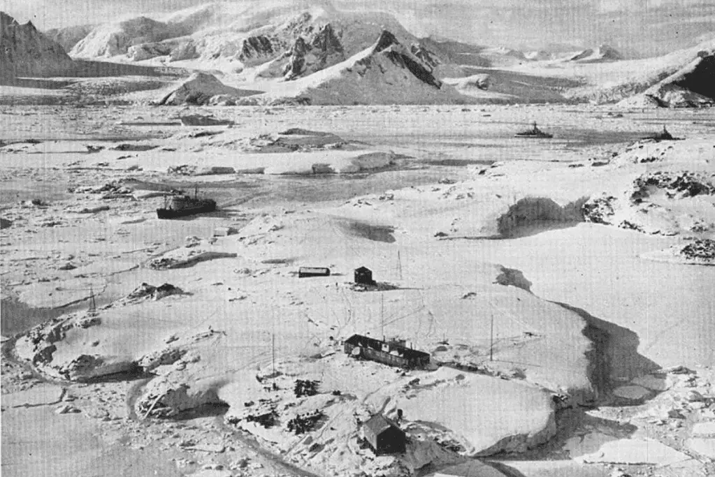 famous-expeditions-to-antarctica-british-antartica-survey Image of a U.S. icebreaker opens up a route to the British station on Antarctica's Palmer Peninsula, 1959.